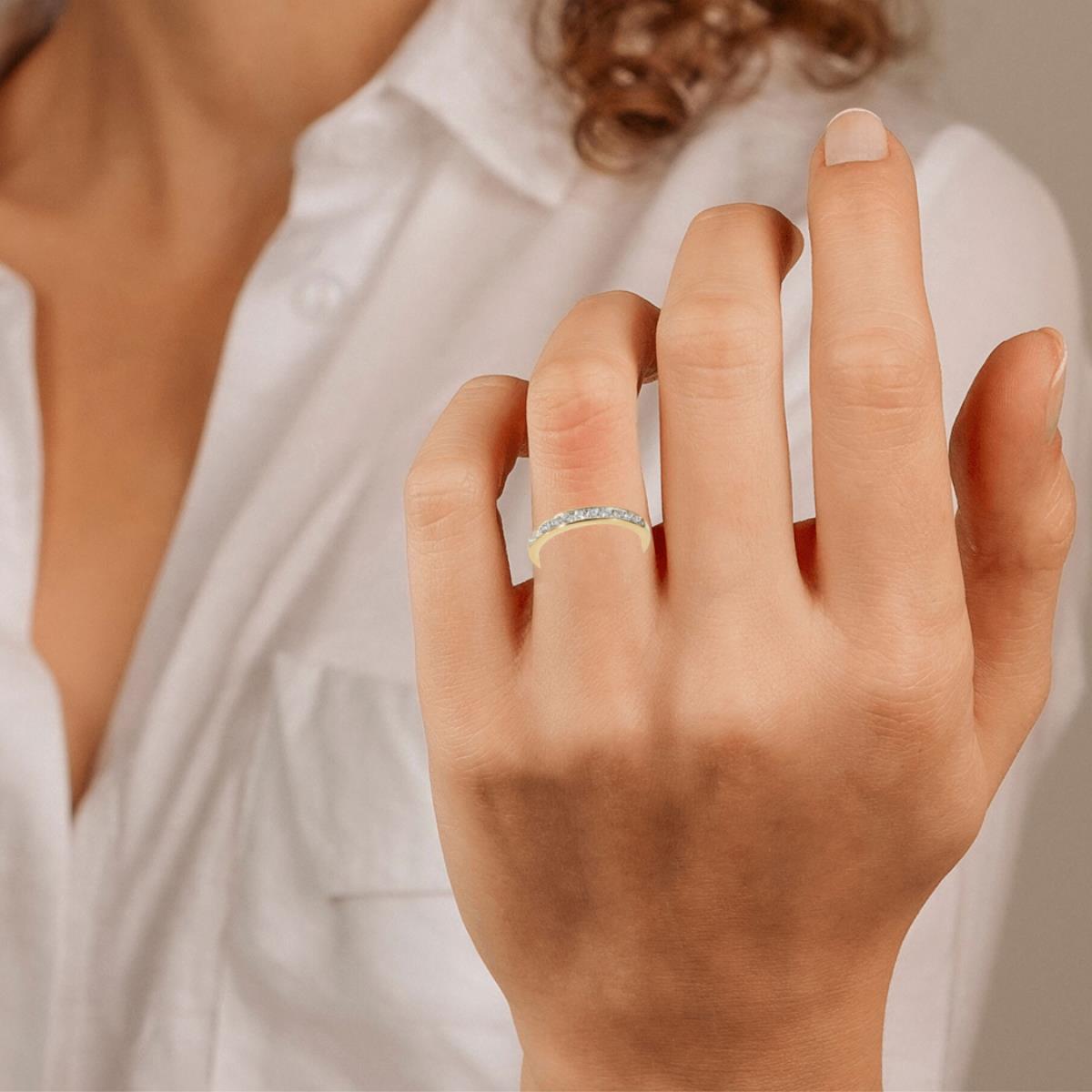18k Yellow Gold Diamond Wedding Band U355274